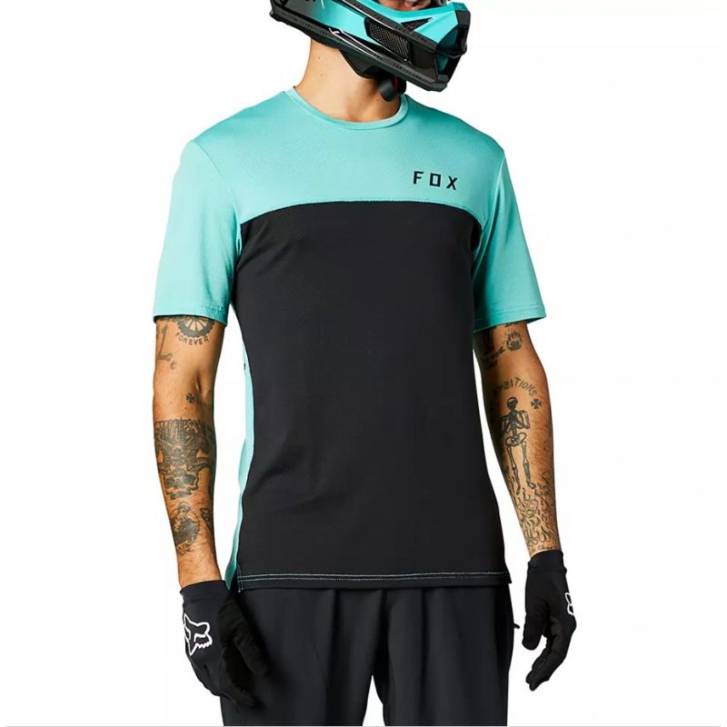 https://www.ovelo.fr/41414-thickbox_extralarge/tee-shirt-fox-flexair-delta-jersey-ptr-grisnoir-polartec-taille-s-.jpg