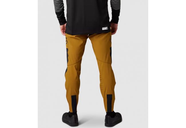 https://www.ovelo.fr/41592/pantalon-homme-fox-defend-marron.jpg